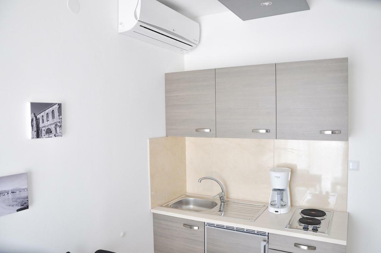 Short Street Apartments Kastela Dış mekan fotoğraf